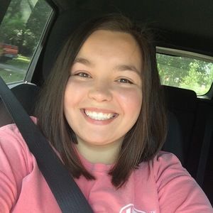 Meet your Posher, Laura